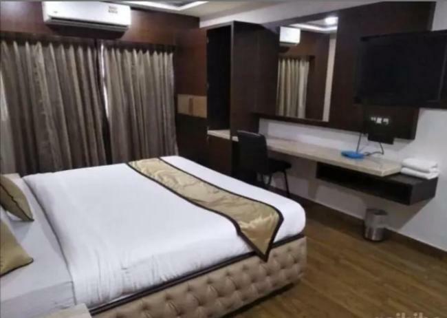 Hotel Puneet International Rāipur 外观 照片