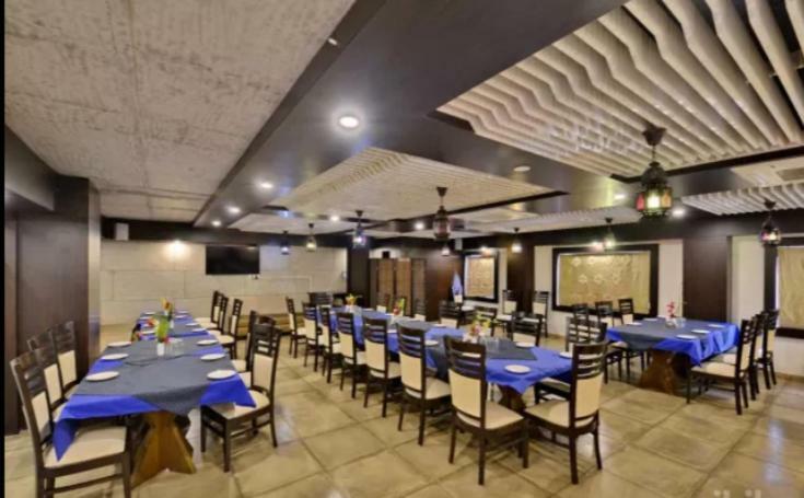 Hotel Puneet International Rāipur 外观 照片