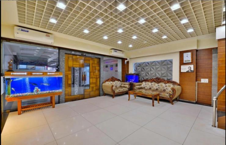 Hotel Puneet International Rāipur 外观 照片