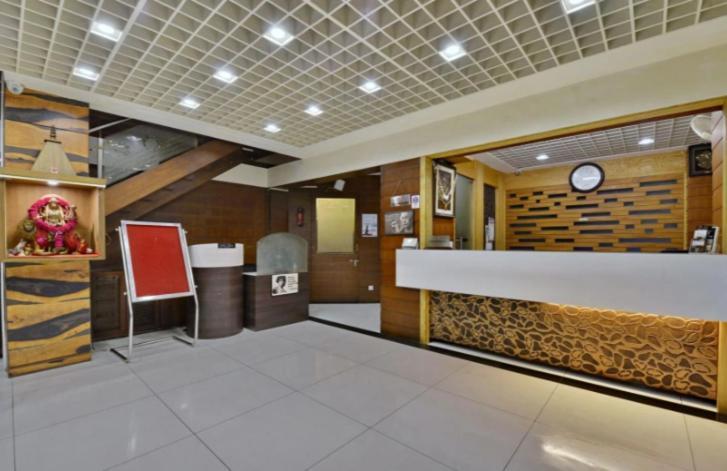 Hotel Puneet International Rāipur 外观 照片