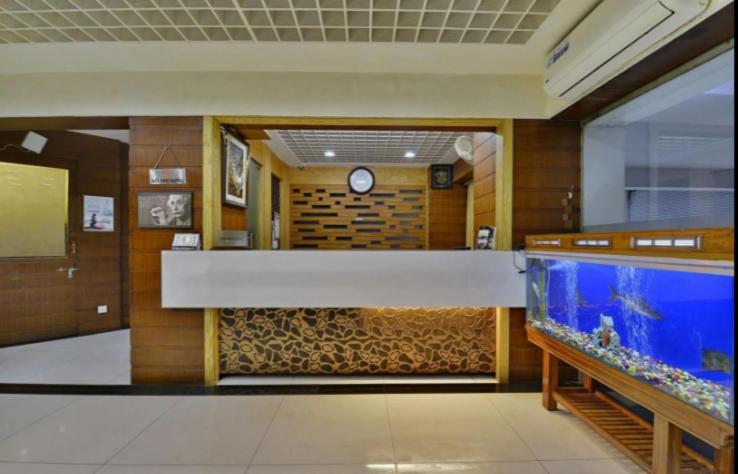 Hotel Puneet International Rāipur 外观 照片